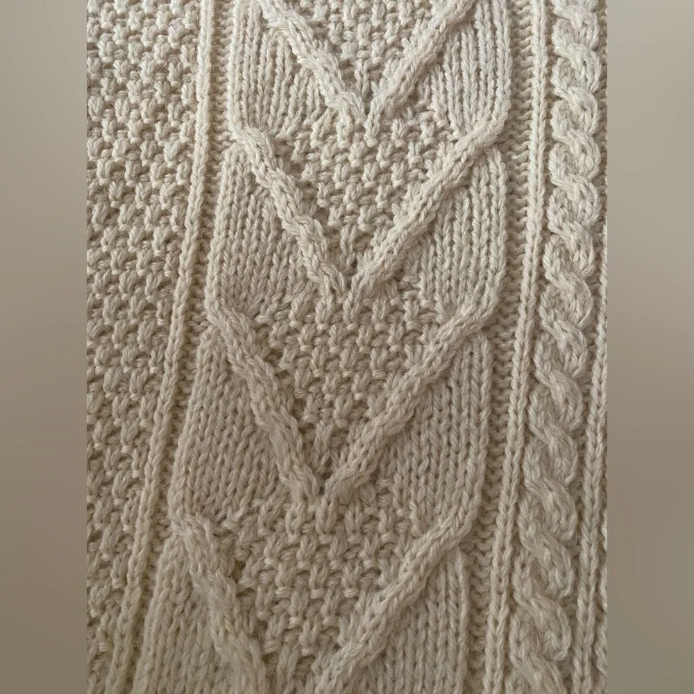 HIGHLAND HOME INDUSTRIES Scottish Wool Cable Knit Sweater  size XL fisherman